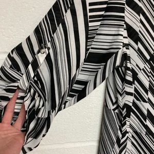 Sami & Jo Black/White Blouse